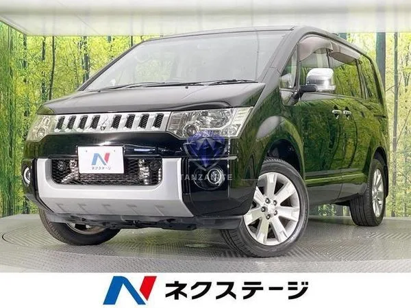 2015 Mitsubishi Delica D5