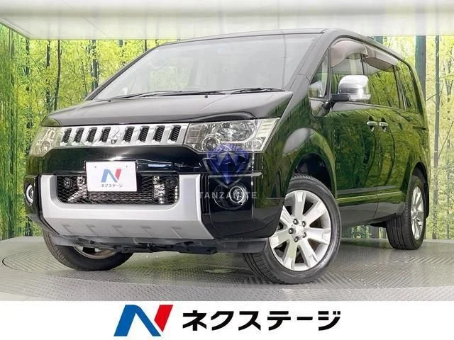 2015 Mitsubishi Delica D5