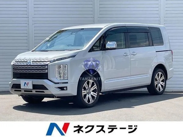 2023 Mitsubishi Delica D5