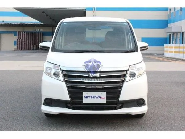 2015 Toyota Noah
