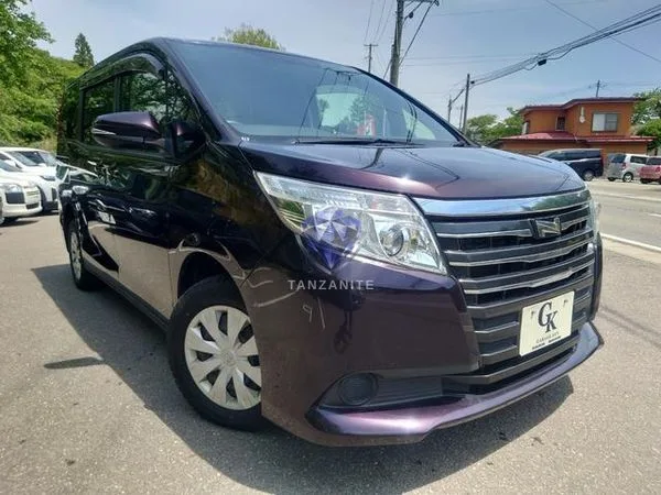 2017 Toyota Noah