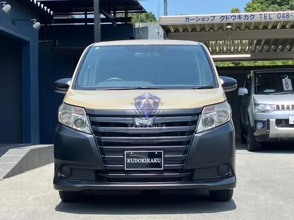 2015 Toyota Noah