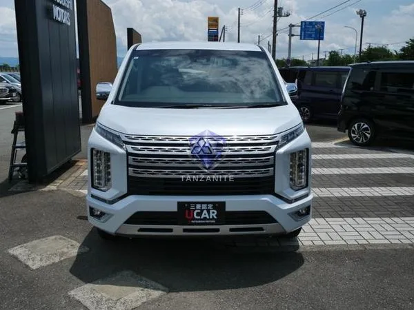 2024 Mitsubishi Delica D5