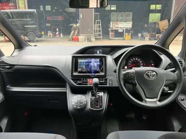 2019 Toyota Noah