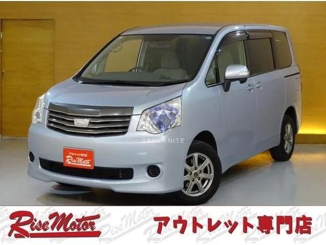 2013 Toyota Noah
