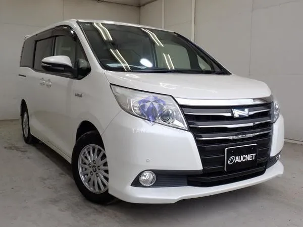 2014 Toyota Noah