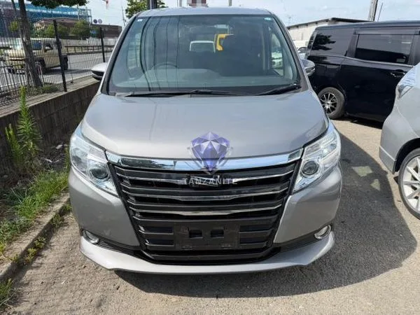 2015 Toyota Noah