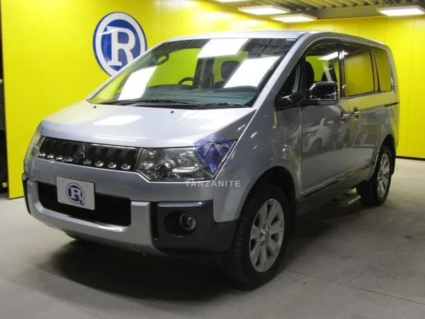 2008 Mitsubishi Delica D5