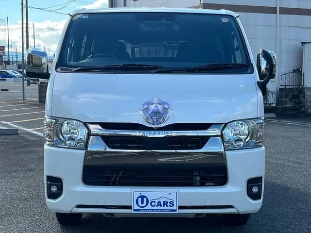 2022 Toyota Hiace Van