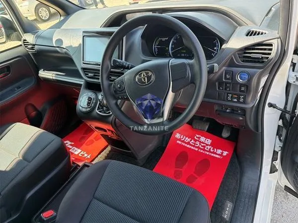 2017 Toyota Noah