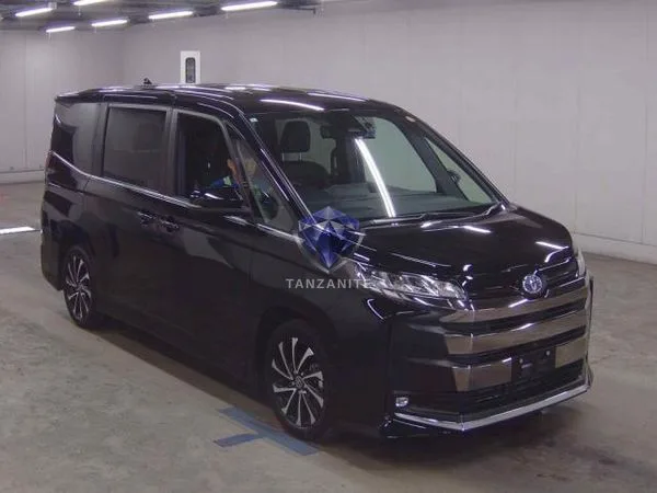 2023 Toyota Noah