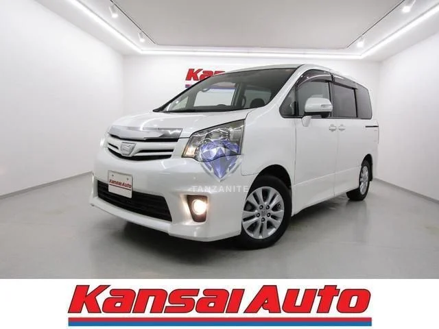 2013 Toyota Noah
