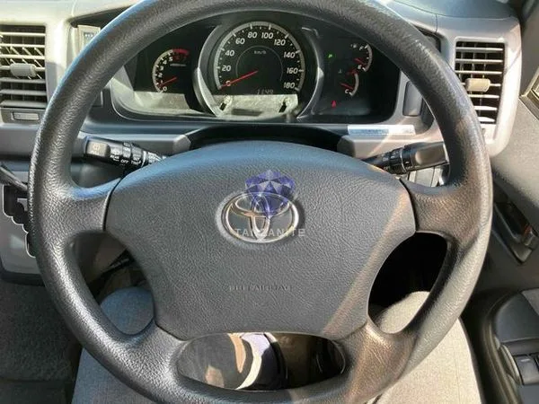2008 Toyota Hiace Van