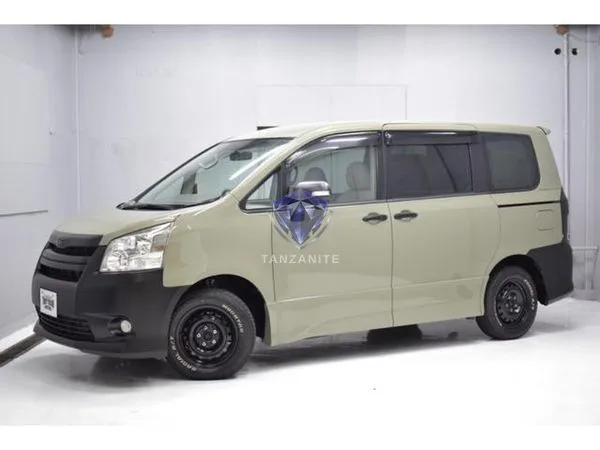 2009 Toyota Noah