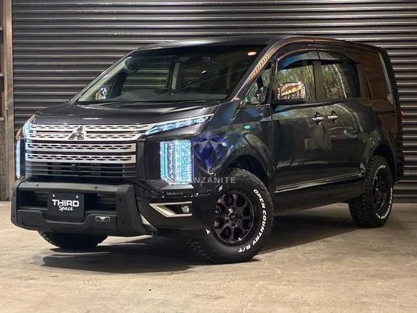 2024 Mitsubishi Delica D5