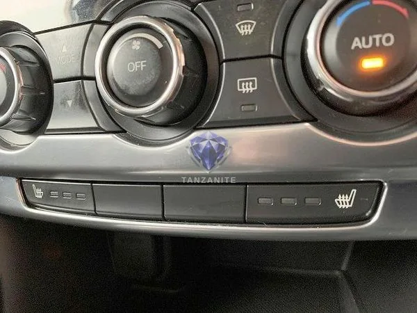 2013 Mazda Atenza