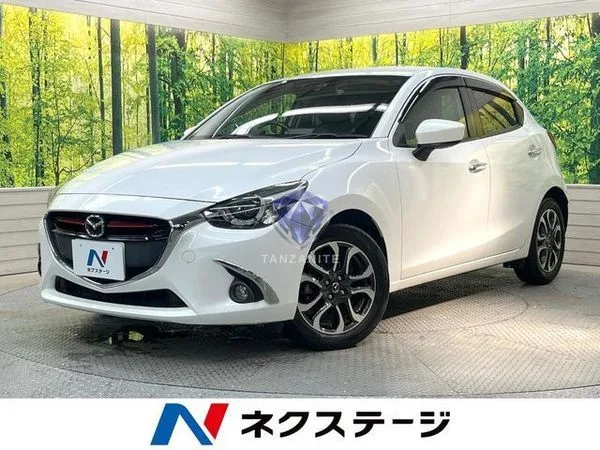 2016 Mazda Demio