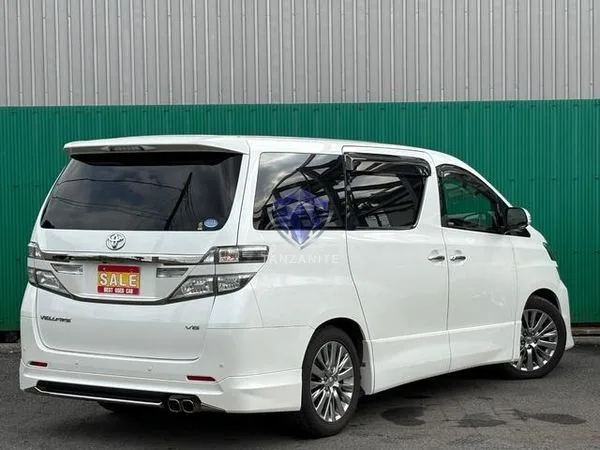 2013 Toyota Vellfire