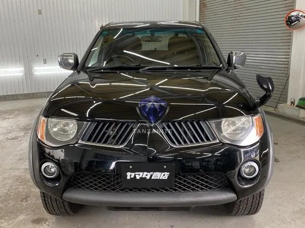 2009 Mitsubishi Triton