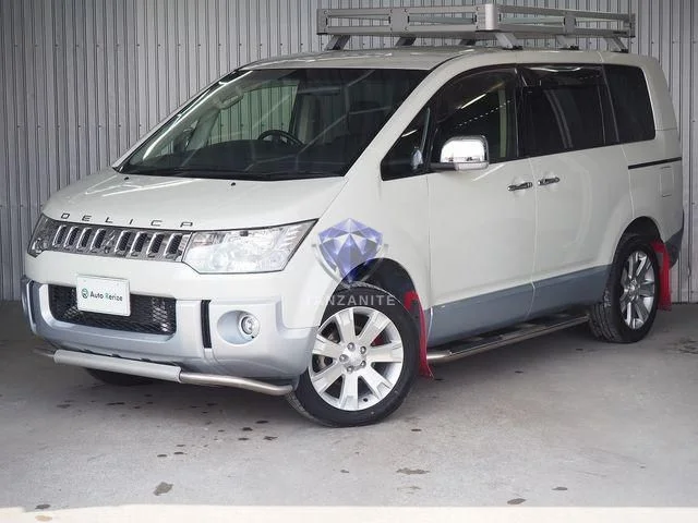 2016 Mitsubishi Delica D5