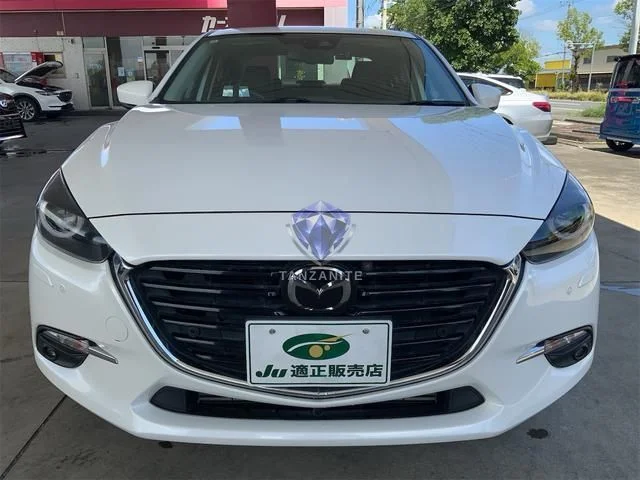 2018 Mazda Axela