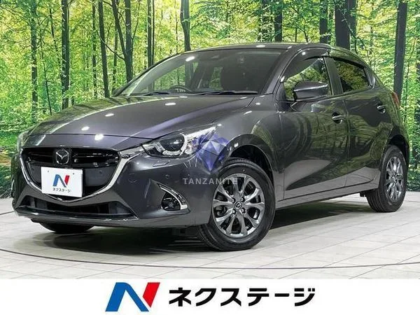 2017 Mazda Demio