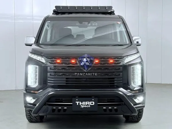 2024 Mitsubishi Delica D5