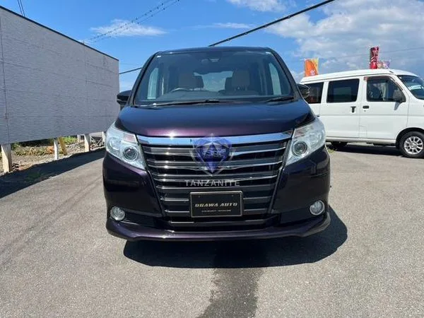 2017 Toyota Noah