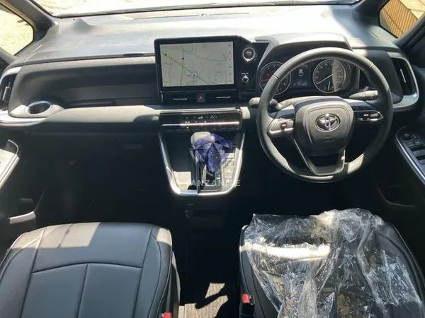 2022 Toyota Noah