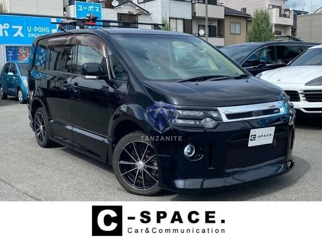2007 Mitsubishi Delica D5