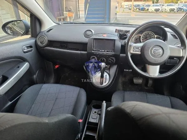 2013 Mazda Demio
