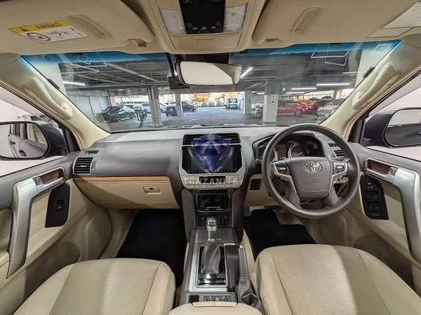 2023 Toyota Land Cruiser Prado