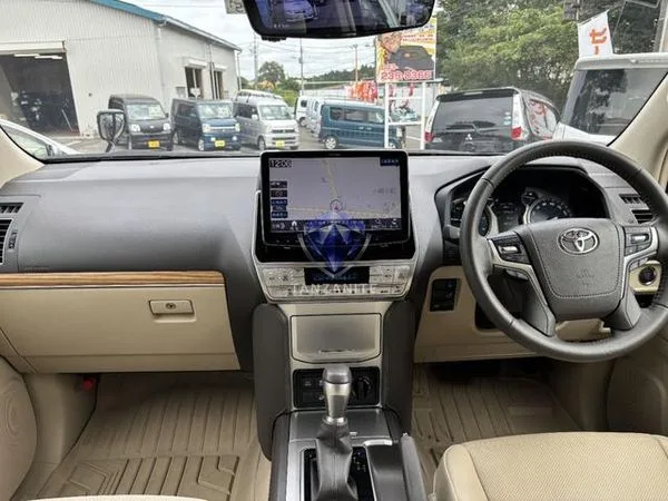 2023 Toyota Land Cruiser Prado
