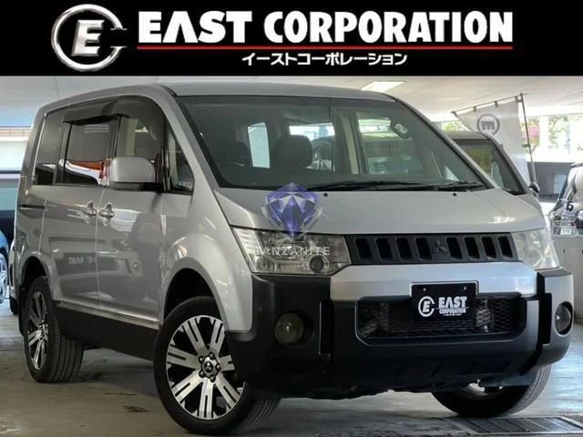2017 Mitsubishi Delica D5