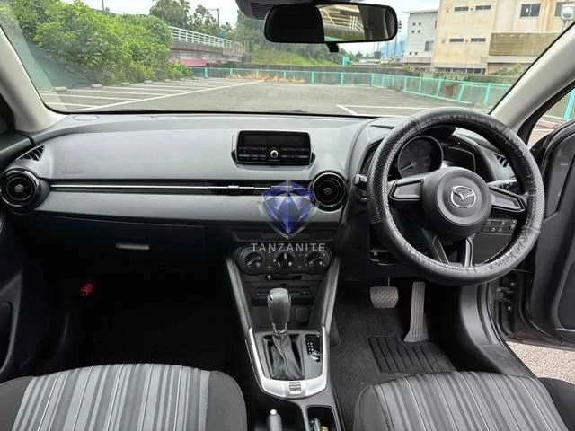 2017 Mazda Demio