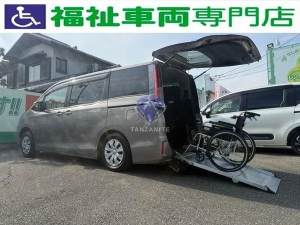 2019 Toyota Noah