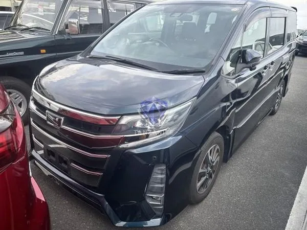 2017 Toyota Noah