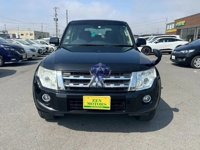 2013 Mitsubishi Pajero