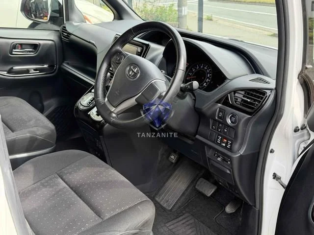 2019 Toyota Noah