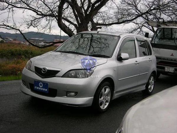 2004 Mazda Demio