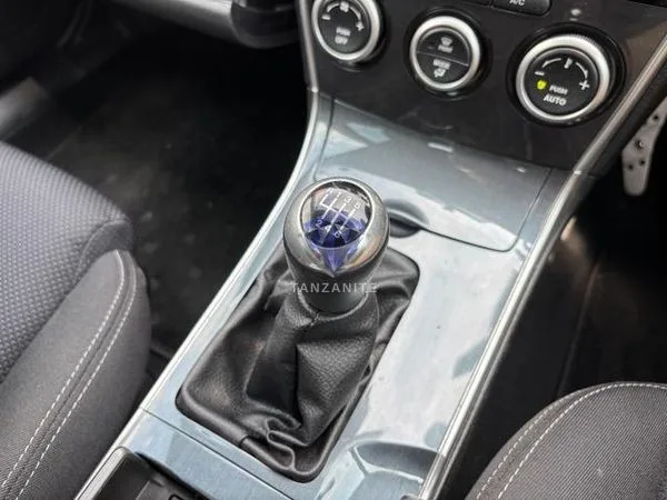 2006 Mazda Atenza