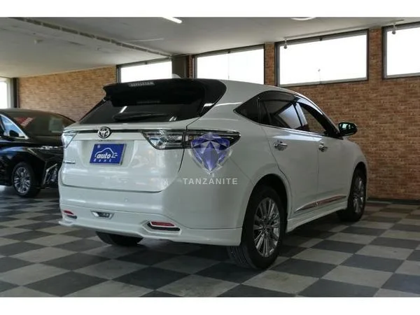 2015 Toyota Harrier