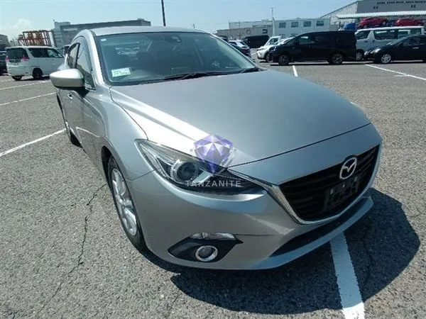 2016 Mazda Axela