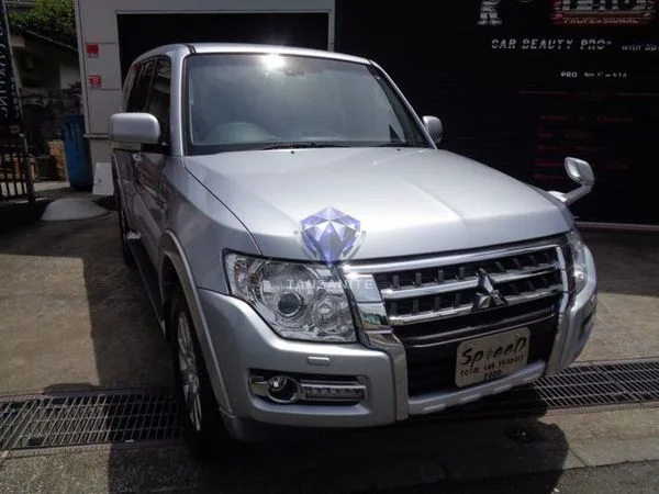 2016 Mitsubishi Pajero