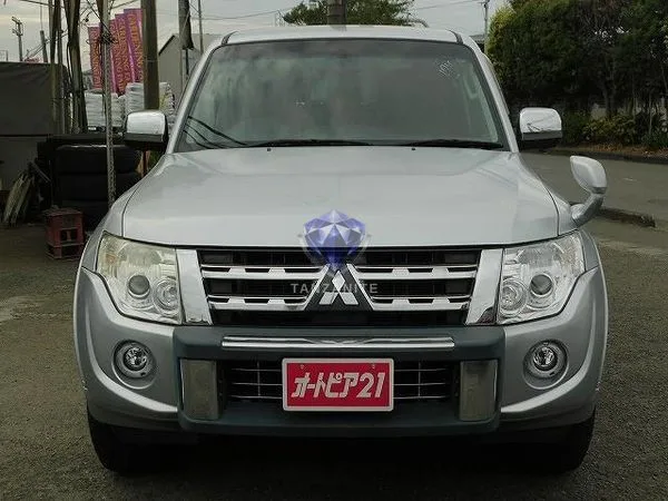 2012 Mitsubishi Pajero