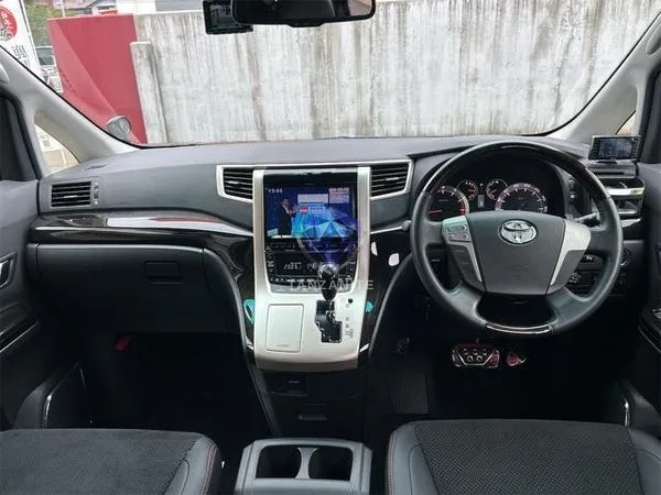 2014 Toyota Vellfire