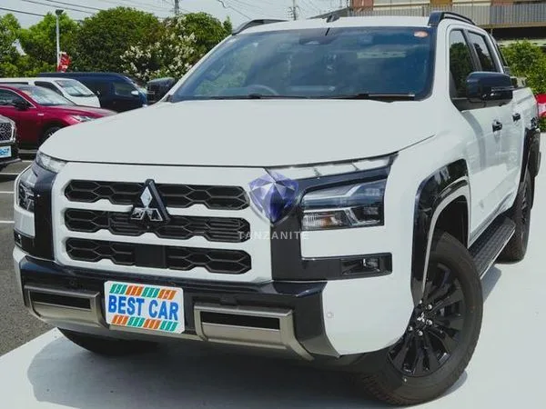 2025 Mitsubishi Triton