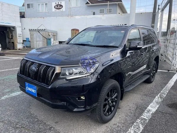 2022 Toyota Land Cruiser Prado