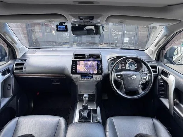 2023 Toyota Land Cruiser Prado