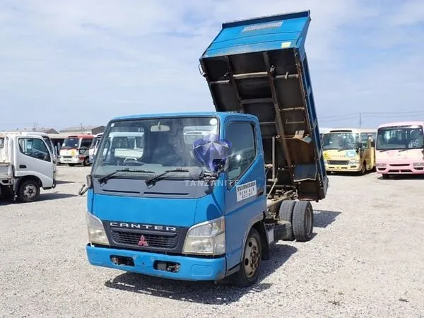 2004 Mitsubishi Canter Truck